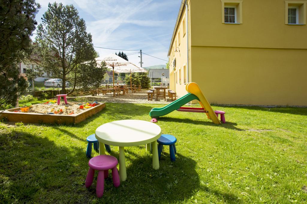 Penzion U Vyhlidky Chřibská Kültér fotó